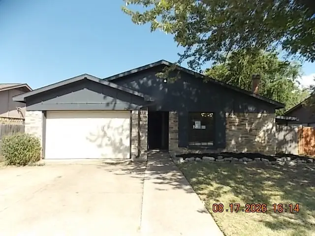 3425 Doolittle Drive, Arlington, TX 76014 - #1