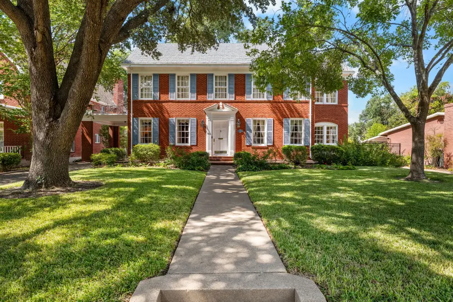 3411 Chateau Avenue, Waco, TX 76710 - #2