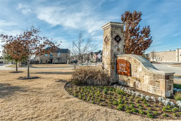 2741 Splendor Drive, Little Elm, TX 75068