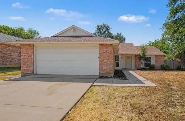 7116 Blackberry Drive, Arlington, TX 76016