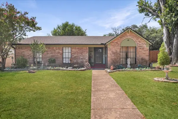 2710 Moonriver Lane, Farmers Branch, TX 75234