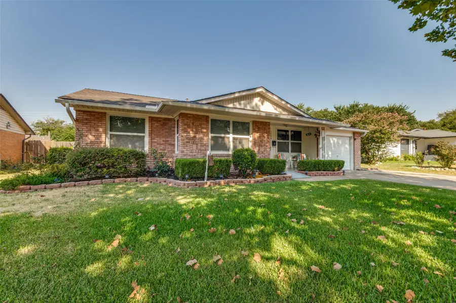 1726 Dorothy Drive, Grand Prairie, TX 75051 - #2