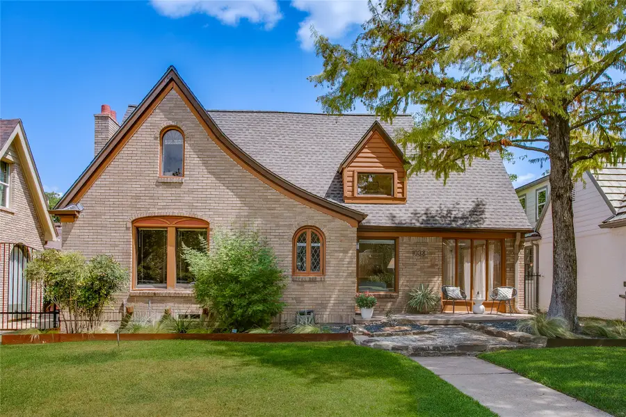 1038 N Edgefield Avenue, Dallas, TX 75208 - #2