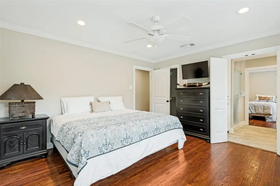 928 N Irving Heights Drive, Irving, TX 75061 - #2