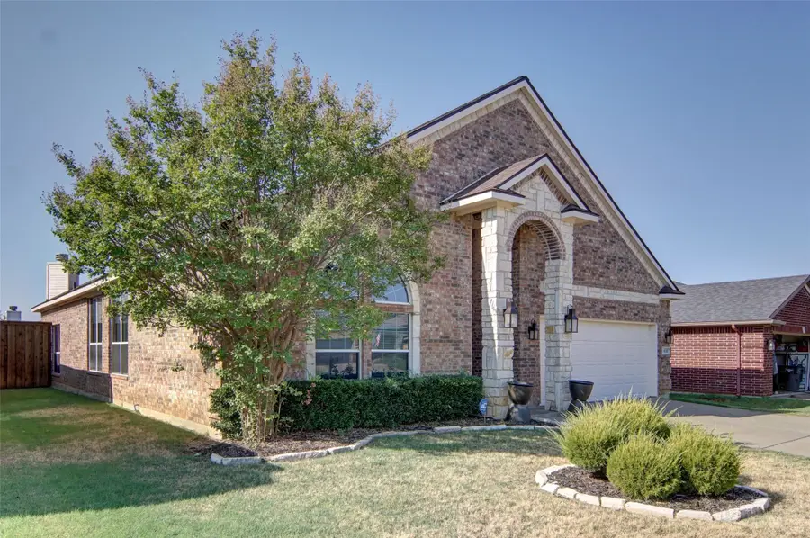 8308 Fall Crest Drive, Hurst, TX 76053 - #2