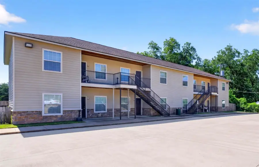 403 Nacogdoches Street, Center, TX 75935 - #2