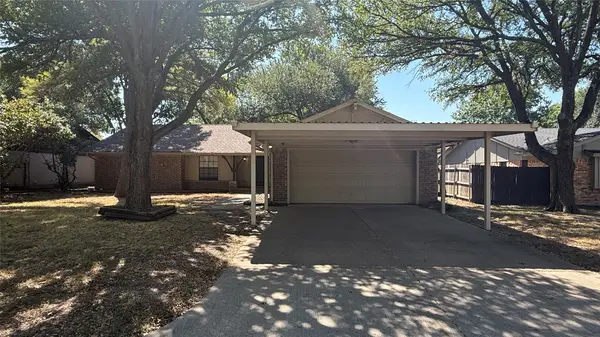 1020 Almond Drive, Mansfield, TX 76063