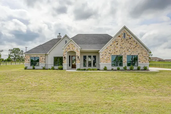 1001 Magnolia Court, Springtown, TX 76082