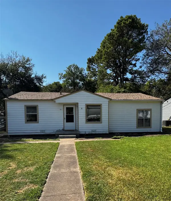 111 Atkinson Drive, Sherman, TX 75092
