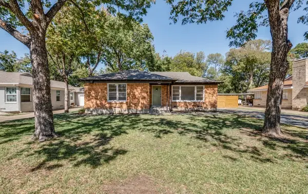 2433 Southwood Drive, Dallas, TX 75233