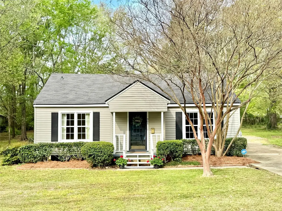 905 Lee Street, Benton, LA 71006 - #1