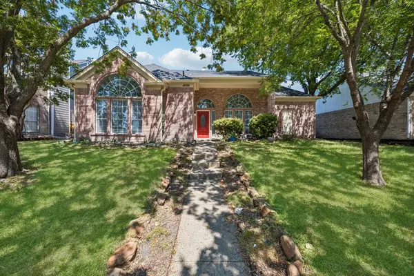 8109 Pickard Drive, Rowlett, TX 75088