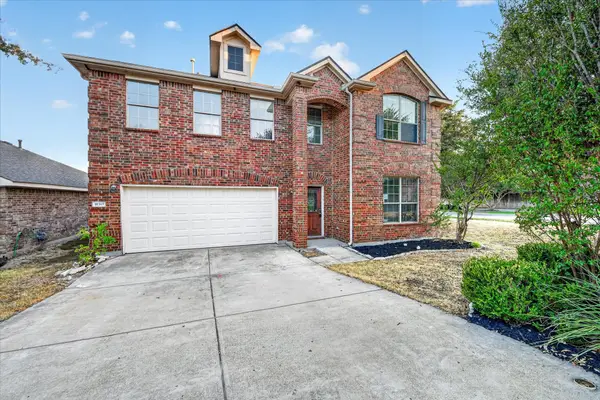 10369 Bradshaw Drive, Fort Worth, TX 76108