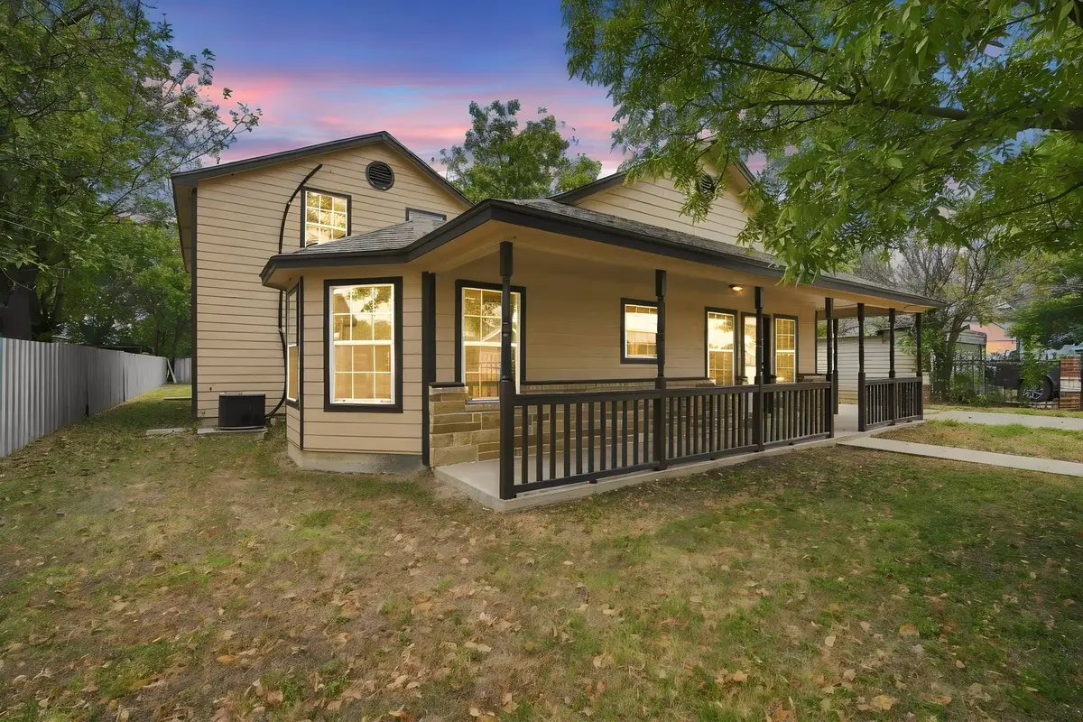 1103 Chase Avenue, Cleburne, TX 76031 - #1