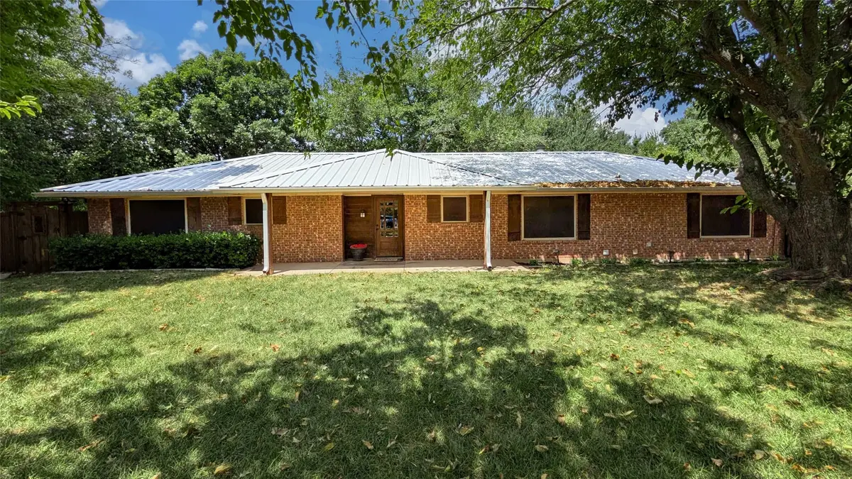 4270 Sir Lancelot Circle, Midlothian, TX 76065 - #1