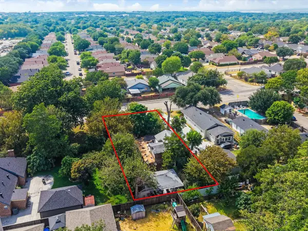 1812 S Cockrell Hill Road, Dallas, TX 75211