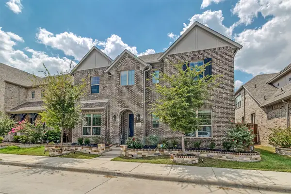 12679 Royal Oaks Lane, Farmers Branch, TX 75234