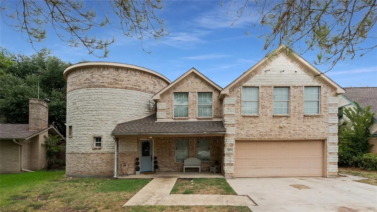813 Beacon Hill Drive, Irving, TX 75061 - #1
