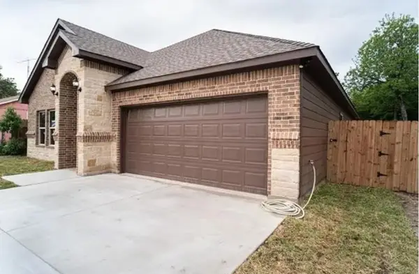 3229 Thannisch Avenue, Fort Worth, TX 76105