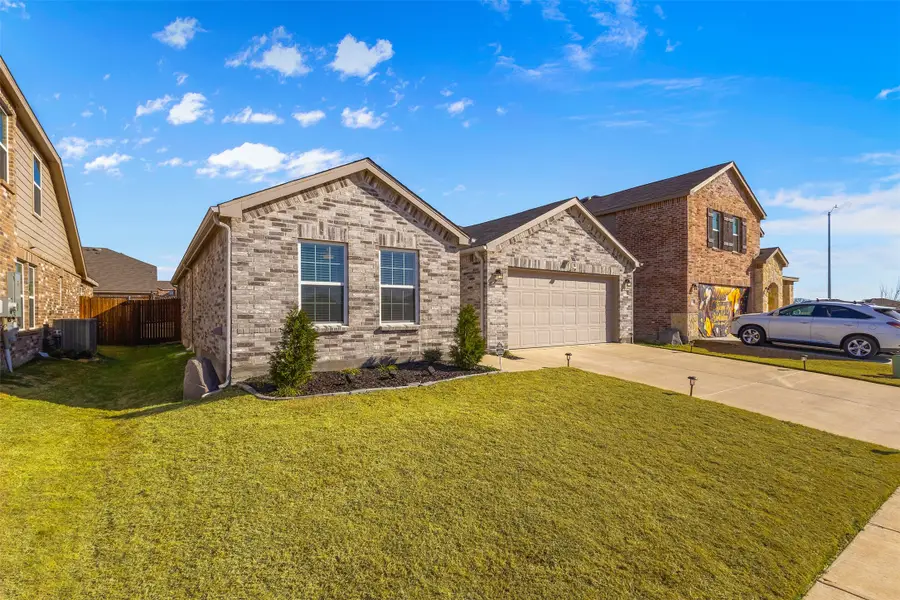 2117 Winding Creek Way, Denton, TX 76208 - #2