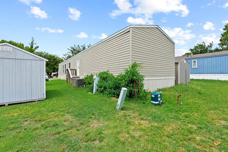 132 Knollwood Drive, Sherman, TX 75092 - #2