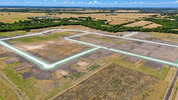 Lot 12 Block C Hidden Owl Trail, Waxahachie, TX 75165