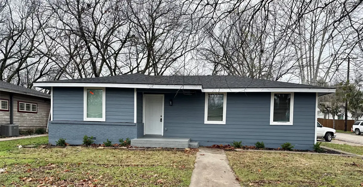 1802 Up The Grove Street, Greenville, TX 75401 - #1