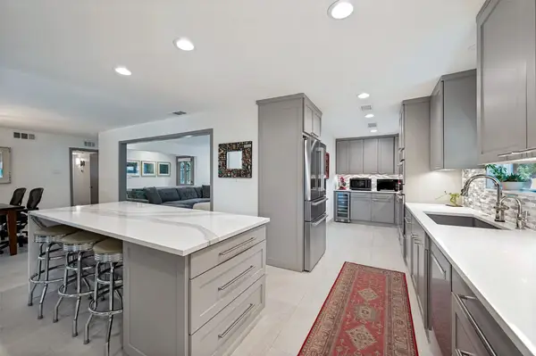3525 Timberview Road, Dallas, TX 75229
