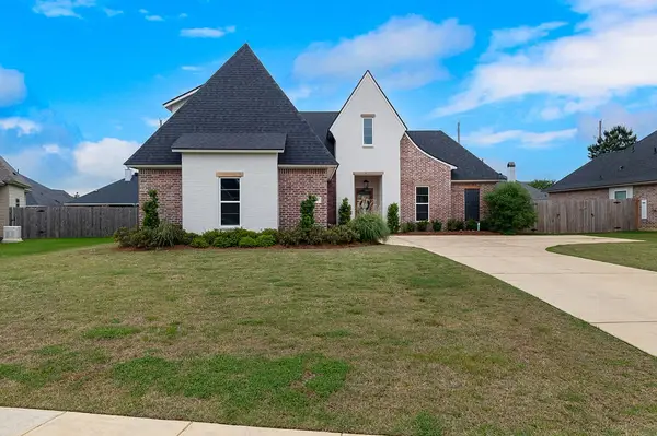 121 Sitka Loop, Haughton, LA 71037
