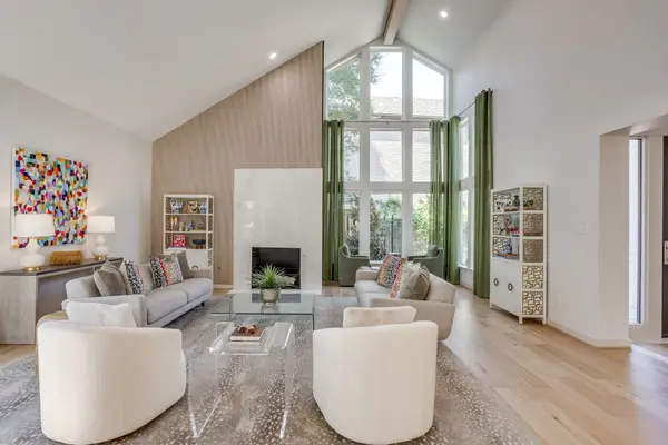 2144 Fountain Square Drive, Fort Worth, TX 76107