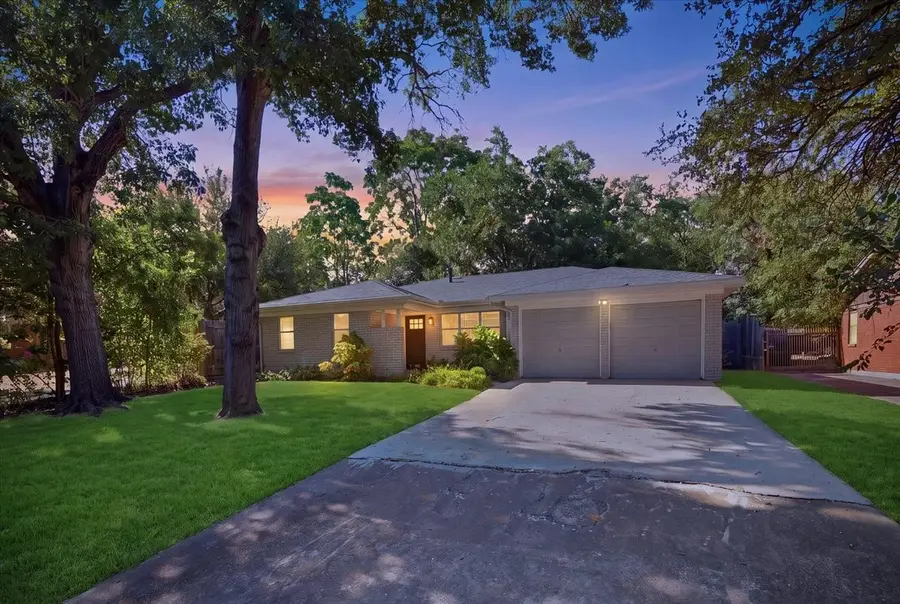 4711 Hope Street, River Oaks, TX 76114 - #2