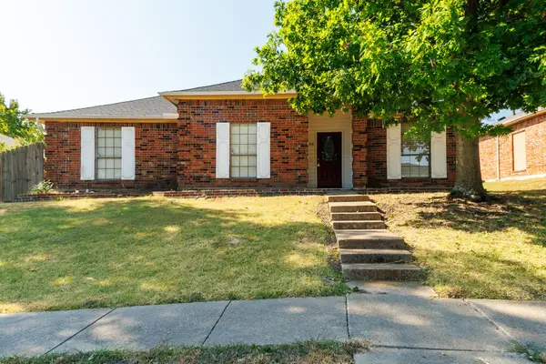 1018 Dandelion Drive, Mesquite, TX 75149