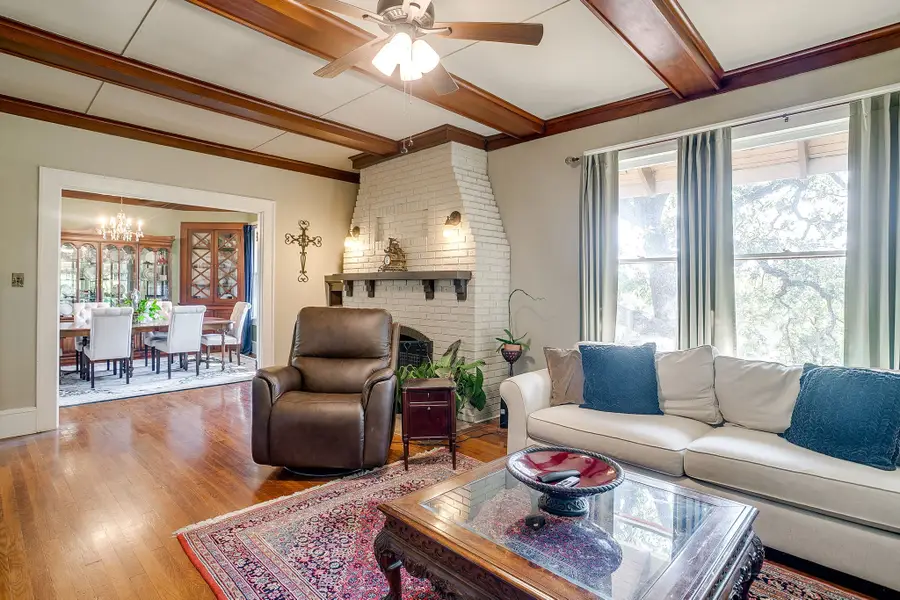 620 NW 6th Street, Mineral Wells, TX 76067 - #2