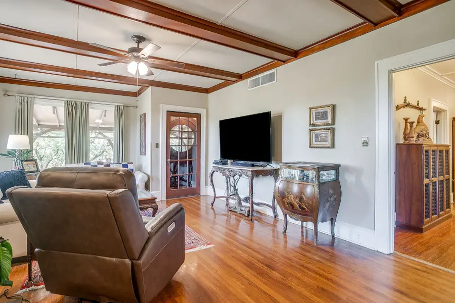 620 NW 6th Street, Mineral Wells, TX 76067 - #3