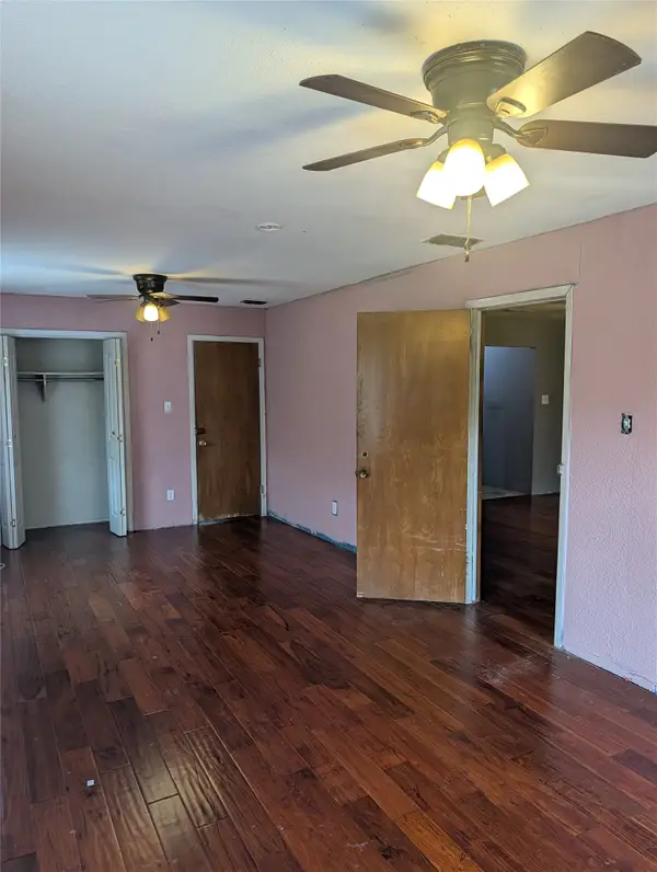 6617 Woodway Drive, Fort Worth, TX 76133