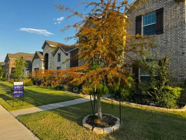 1120 Western Yarrow Avenue, Justin, TX 76247 - #2