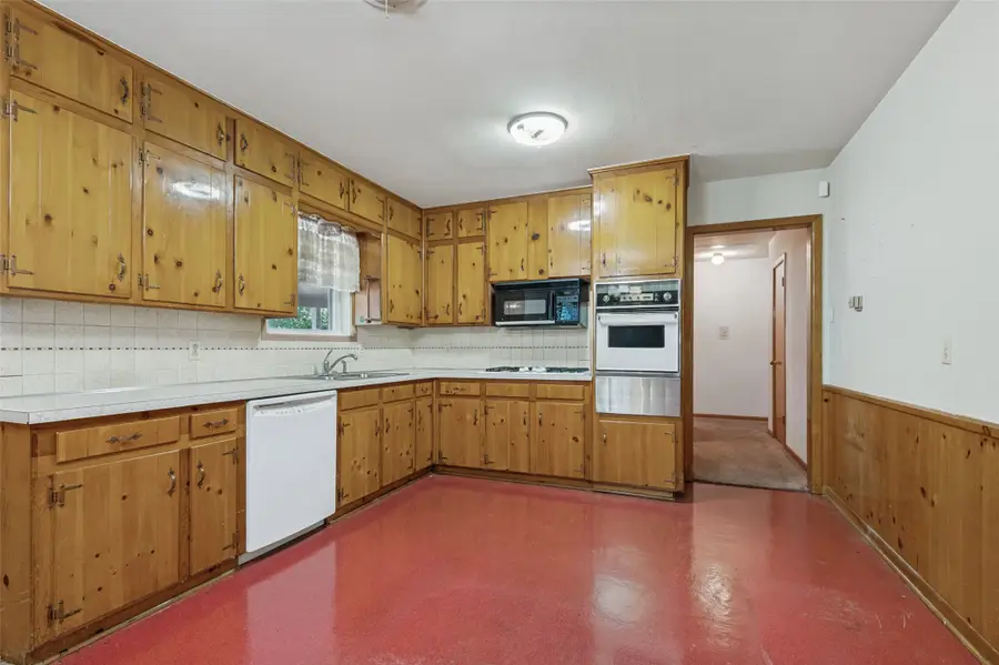 608 Woodcrest Drive, Hurst, TX 76053 - #3