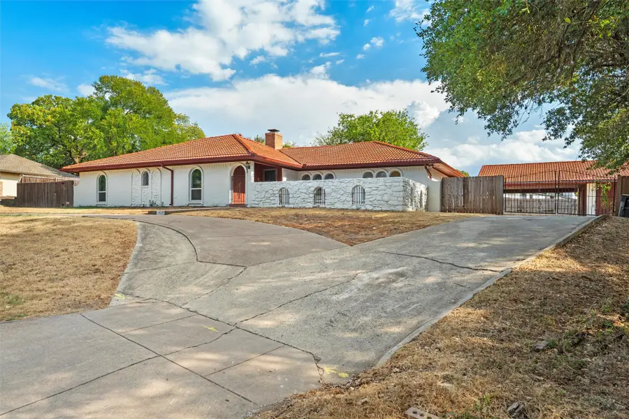 6020 Lantana Lane, Fort Worth, TX 76112 - #2