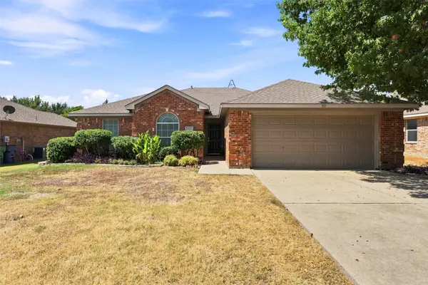 103 Buckskin Drive, Waxahachie, TX 75167