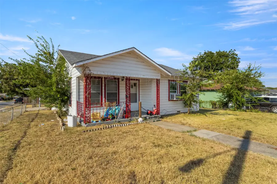 1301 E Ramsey Avenue, Fort Worth, TX 76104 - #2
