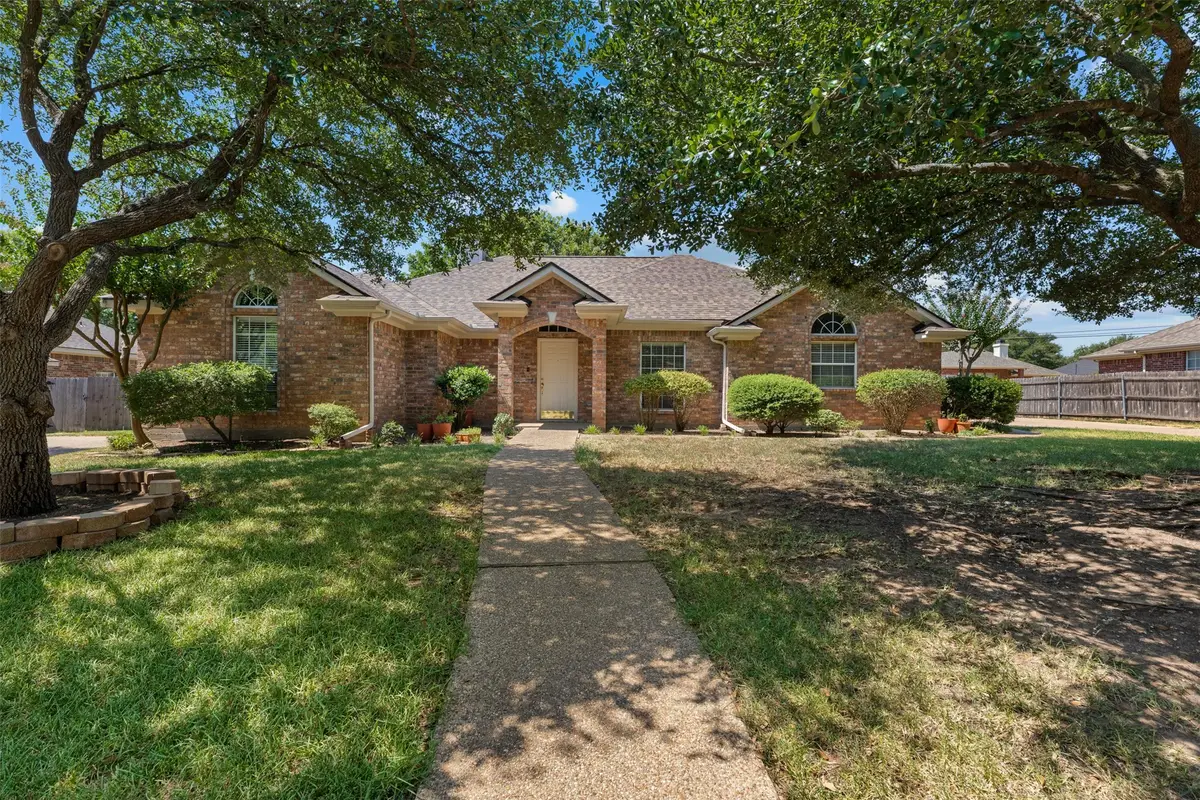 1209 Heatherwood, Hewitt, TX 76643 - #1