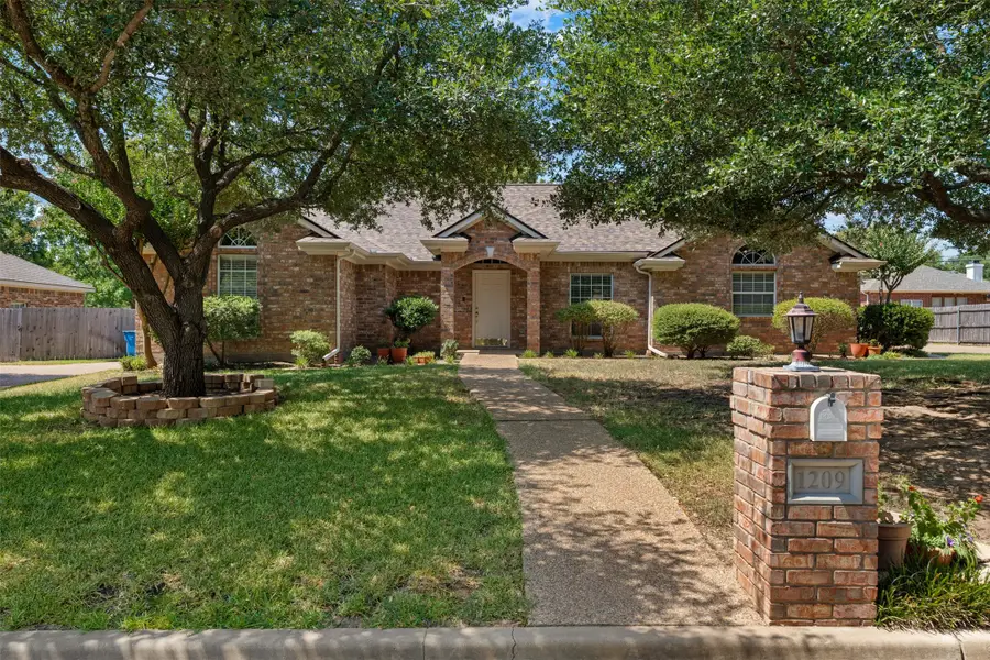 1209 Heatherwood, Hewitt, TX 76643 - #2