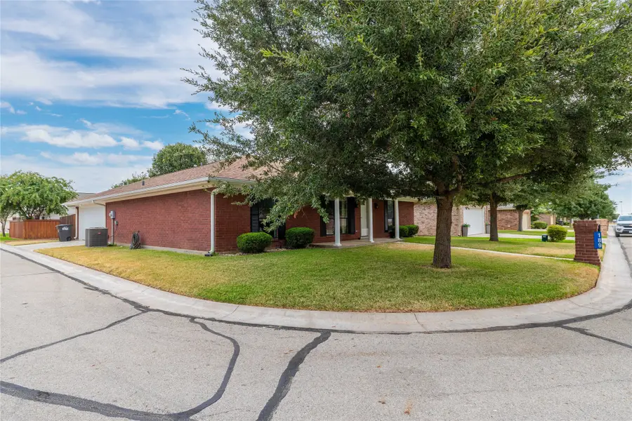189 Abby Road, Early, TX 76802 - #2