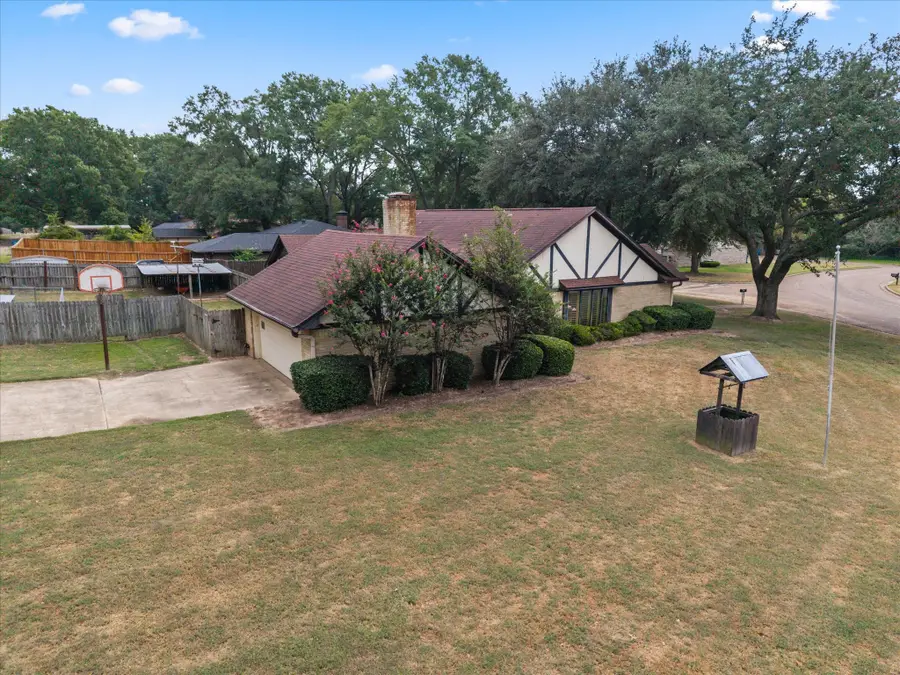 401 Southgate Drive, Mount Pleasant, TX 75455 - #3