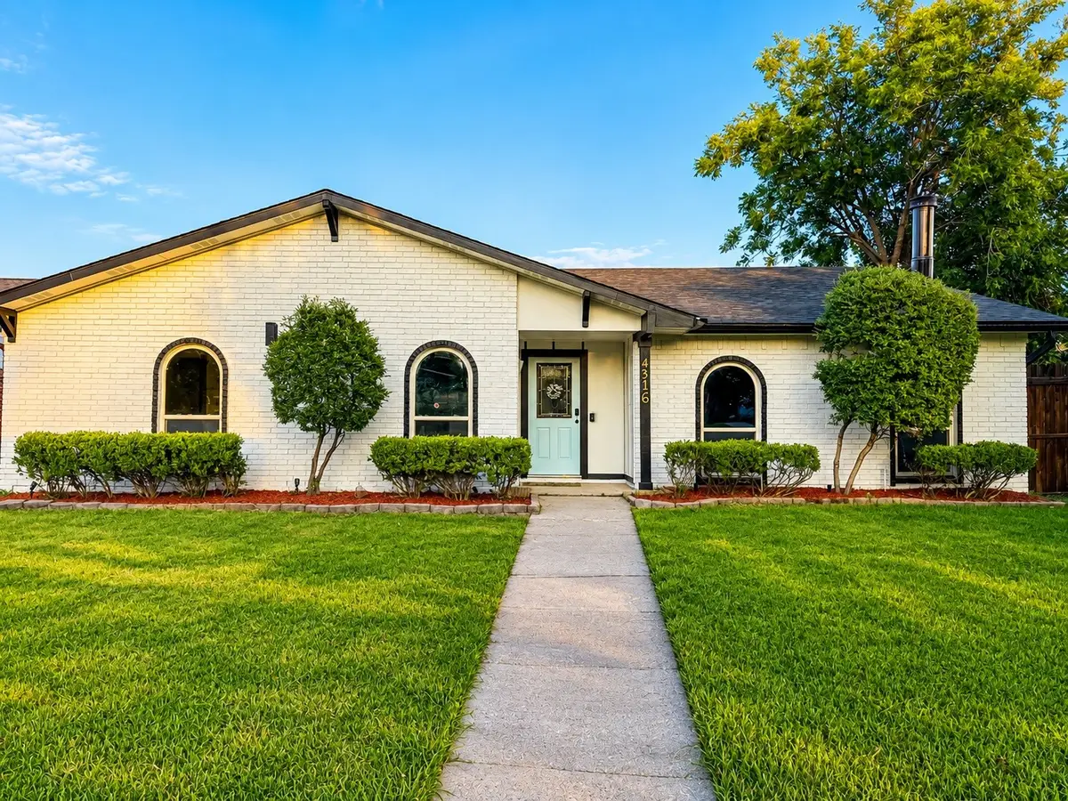 4316 Woodbluff Drive, Mesquite, TX 75150 - #1