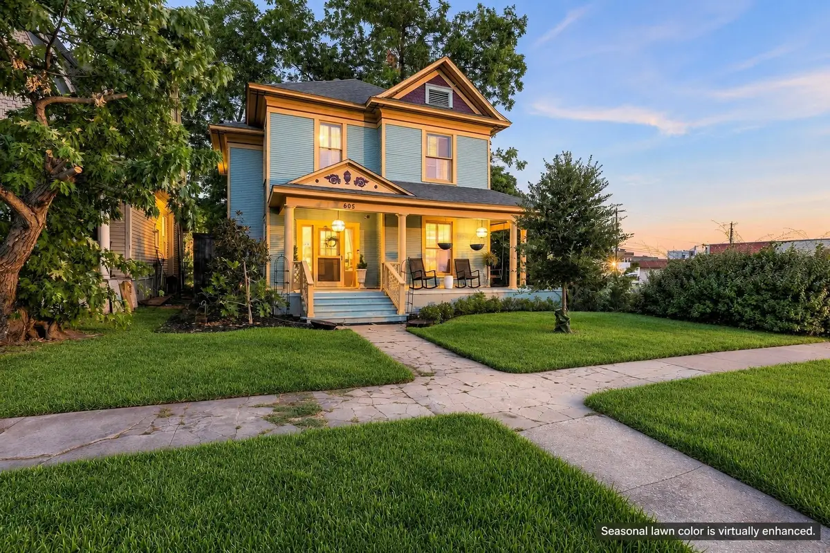 605 W Chestnut Street, Denison, TX 75020 - #1