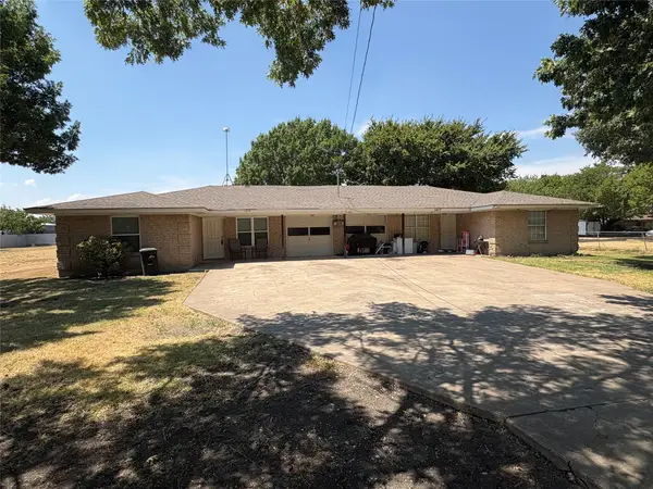 1217 Narrow Lane, Red Oak, TX 75154