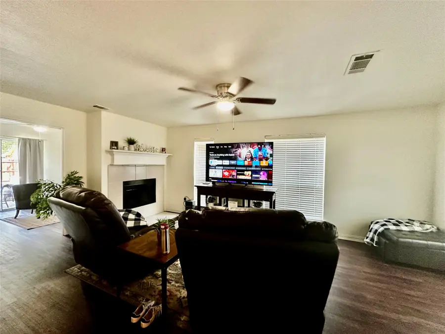 4707 Valleyview Drive, Mansfield, TX 76063 - #2