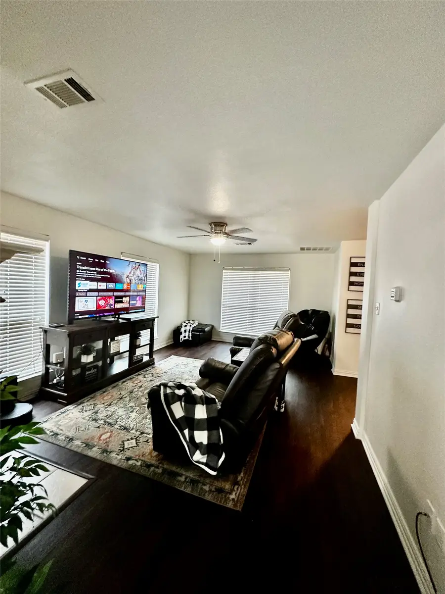 4707 Valleyview Drive, Mansfield, TX 76063 - #3