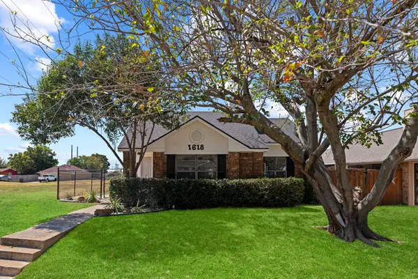 1618 Windmill Lane, Mesquite, TX 75149